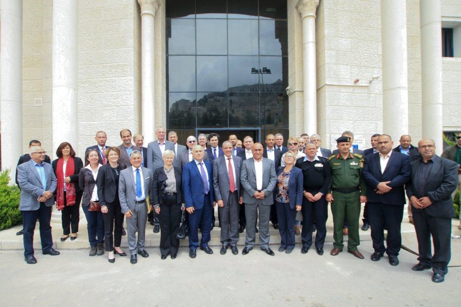 Les chefs de mission de l'UE en visite à Naplouse Voisins de l'UE