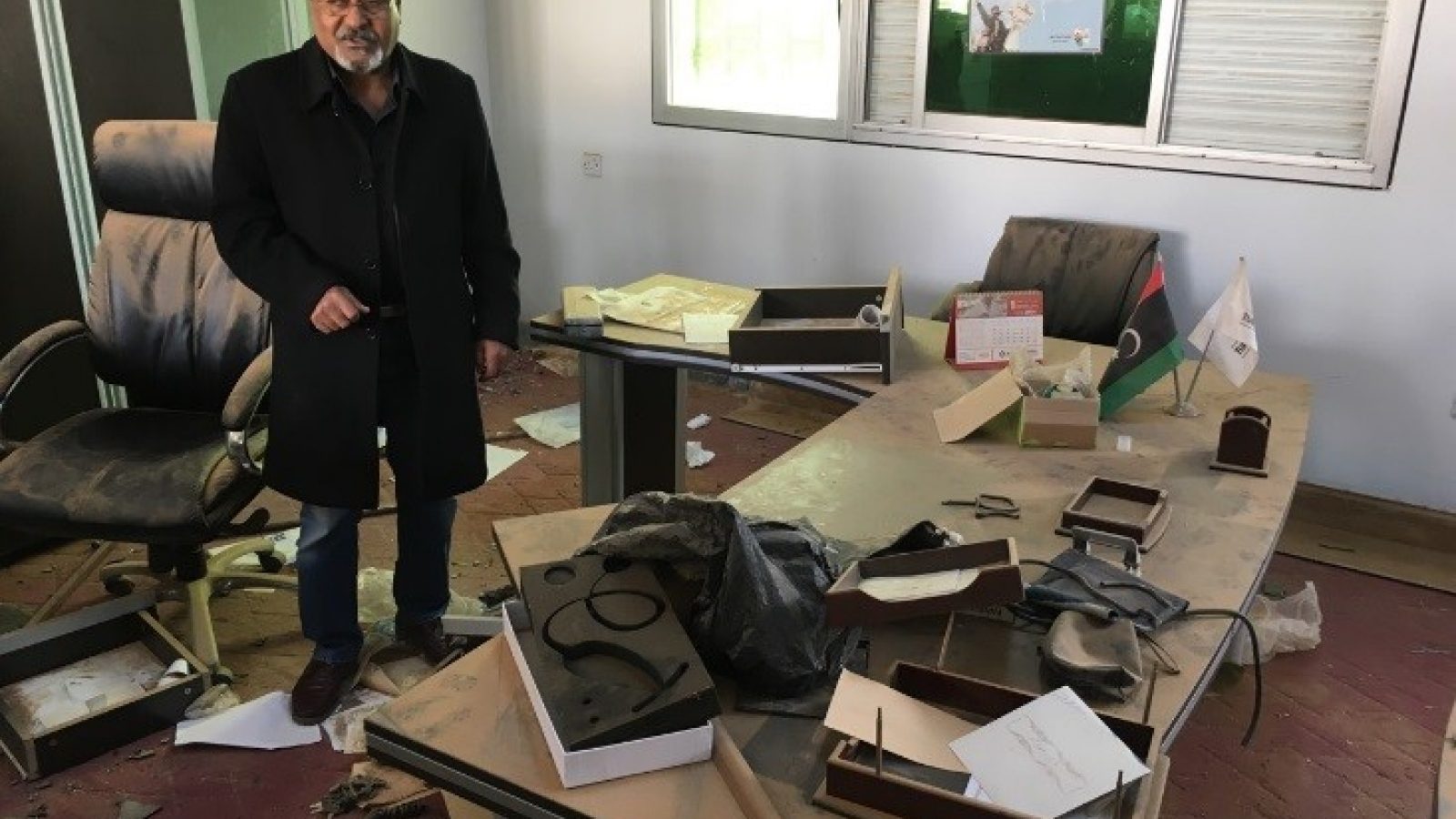 Le directeur de la clinique Garyounis, Dr. Mohamed Alzawi, dans son ancien bureau. Photo: © PNUD